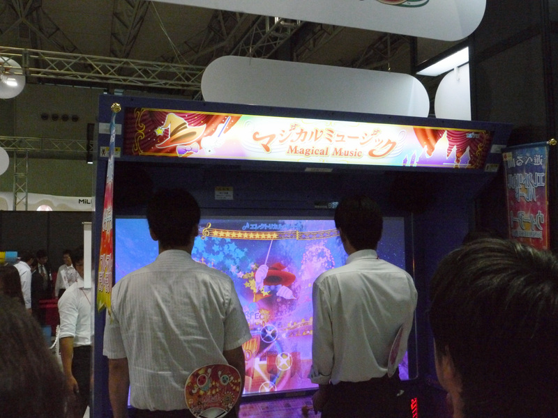 Illustration for article titled The Games, the Girls, and Prizes of Japan's Amusement Machine Show